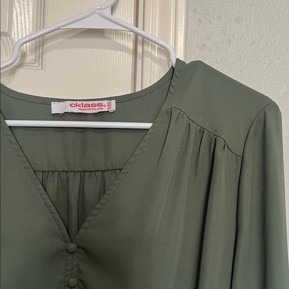 Cklass Fashionline Army Green Button-Front Blouse - Picture 5 of 5